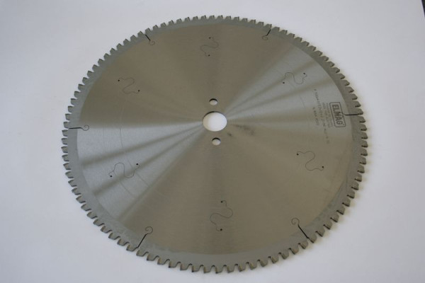 Lame de scie circulaire ELMAG ALU NEG, 400x4, 0x32 mm / 96 dents diamètre 2 NL. 10 mm TK63, 78056