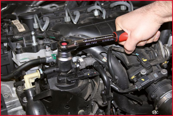 KS Tools Clé à filtre à carburant 1/2" pour moteurs 2.0/2.2 HDI, 150.3195