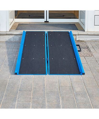 Rampe d'accès pliable Moravia, aluminium, surface antidérapante, longueur 1360 mm, 292355