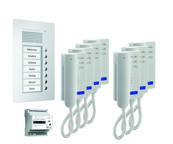 Système de contrôle de porte audio TCS : pack UP pour 7 unités résidentielles, avec poste extérieur PUK 7 boutons de sonnerie, 7x interphones ISH3030, unité de contrôle BVS20, PPU07-EN / 02