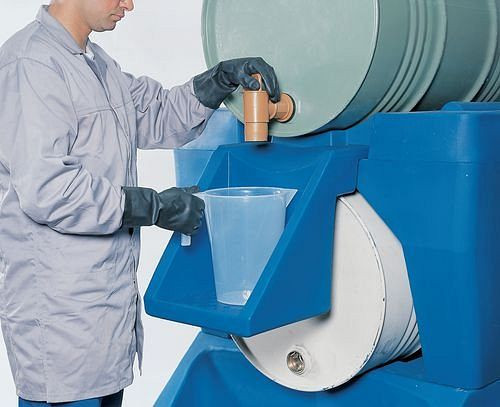 Porte-canettes DENIOS en polyéthylène (PE) pour le porte-fûts de la station-service PolySafe Station RS 1 x 200 l, 163-134
