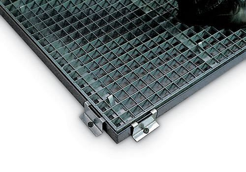 Fixation de bordure DENIOS en acier pour receveurs classic-line, hauteur 78 mm, 115-170