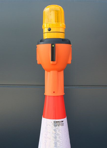 Feu clignotant ALLROUNDLINE pour fixation de cône de signalisation, ALCT-FL