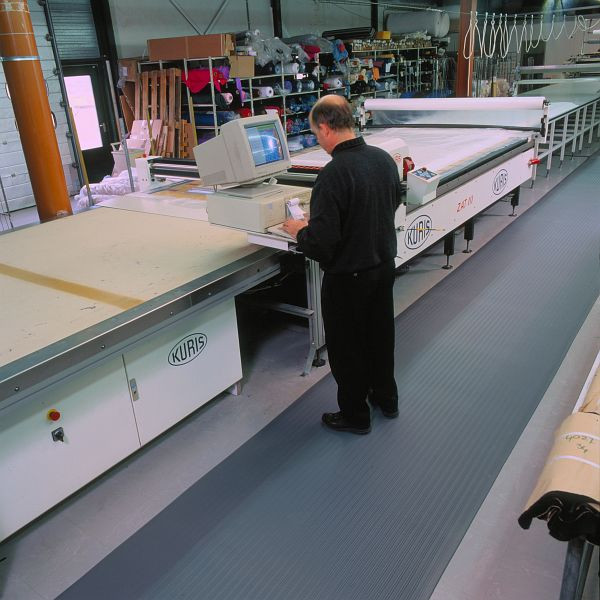 Notrax Airug tapis de travail ergonomique anti-fatigue 410, noir, 91cm, vendu au mètre, 410C0336BL