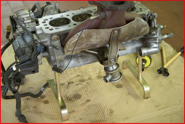 Support de service de culasse KS Tools, 2 parties, 150.1170