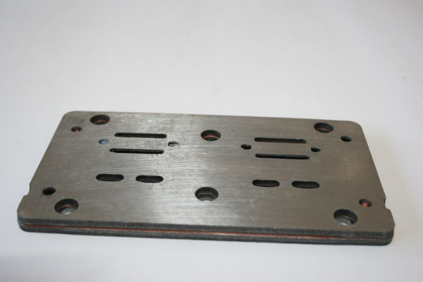 Plaque de soupape ELMAG complète avec joints pour EUROAIR 300/400 (B2800/B3800 B) / Meister 500, 9100252