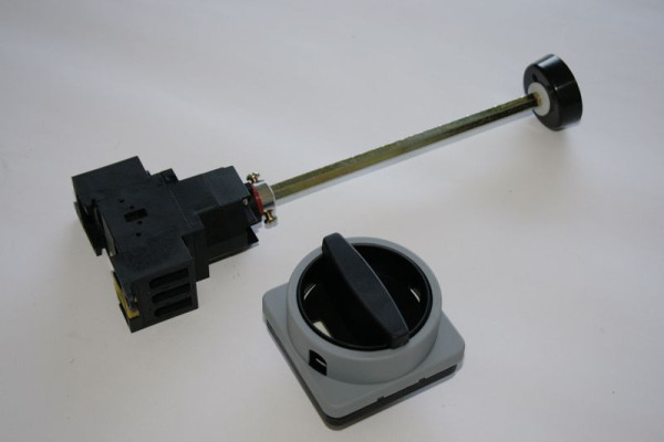 Interrupteur principal ELMAG n° 72 pour HY 230-4, 9709177