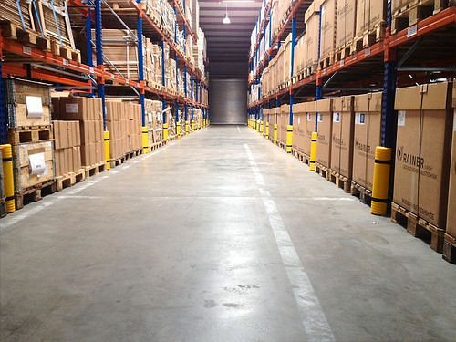 Élément de protection contre les collisions DENIOS pour supports d'étagères, en polyéthylène, jaune, recyclable, 311048