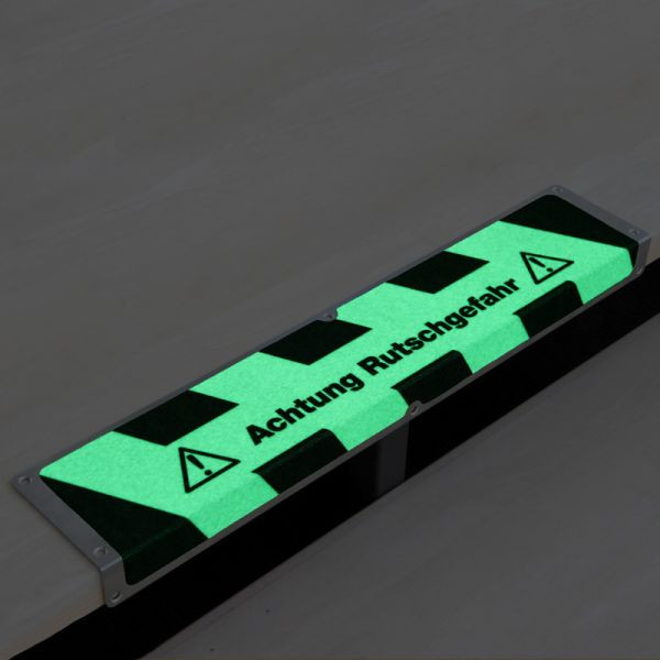 Pantalon de farine profilé de bord antidérapant en aluminium avec revêtement antidérapant m2, luminescent noir/vert "Attention : danger de glissade"120x635x45mm, AKM1X1F1