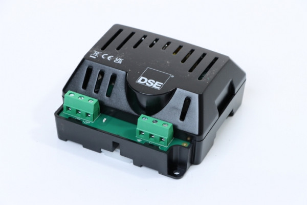 Chargeur d'entretien ELMAG DSE 9150 12V 3A pour groupes électrogènes, 9503632