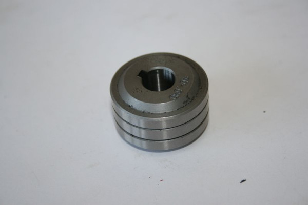 Rouleau d'alimentation ELMAG 0,8/1,0 mm pour ETP 220/222/230 SynPuls et EMS 1725 (Ø extérieur 30 mm/Ø intérieur 10 mm, largeur 18 mm) pour Fe/CrNi/CuSi, TS, 'TRAPEZONUT', 54785