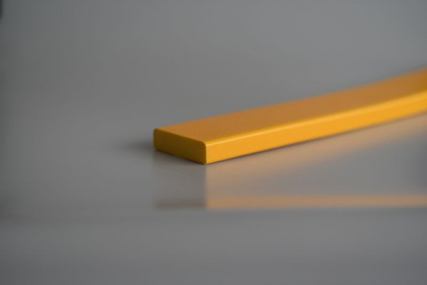 Protection de surface Knuffi, profil d'avertissement et de protection, type noir, jaune, 1 mètre, PS-900502
