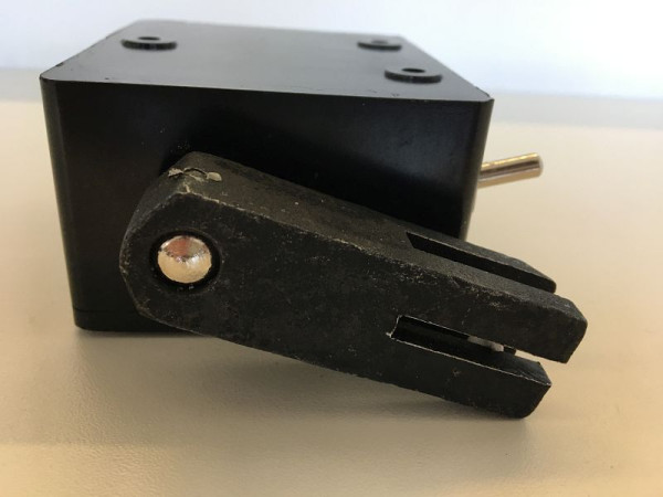 Interrupteur ELMAG pour serrage de colonne pour perceuse radiale série RSBM, 9820503