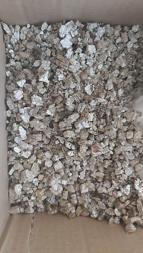 Tampon de vermiculite DENIOS et matériau de remplissage pour emballage, granulométrie 0-6 mm, sac en papier de 100 litres, 267185