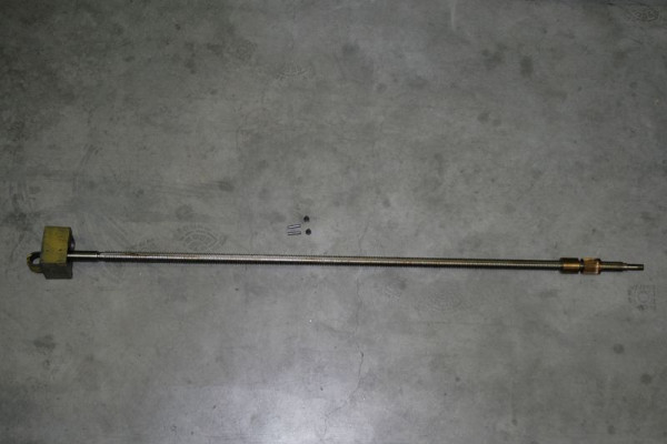 Jeu de contre-écrous ELMAG 'B' complet pour UFM 125 GT avec broche pour avance longitudinale axe X, 9802801