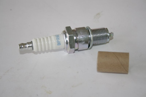 Bougie ELMAG pour moteurs HONDA, GX 120/160/200/270/340/390, et GX 610K0/620K0 (uniquement version K0), 9503039