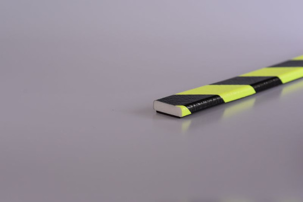 Protection de surface Knuffi, profil d'avertissement et de protection type F, rouge/blanc, 1 mètre, magnétique, PF-5012
