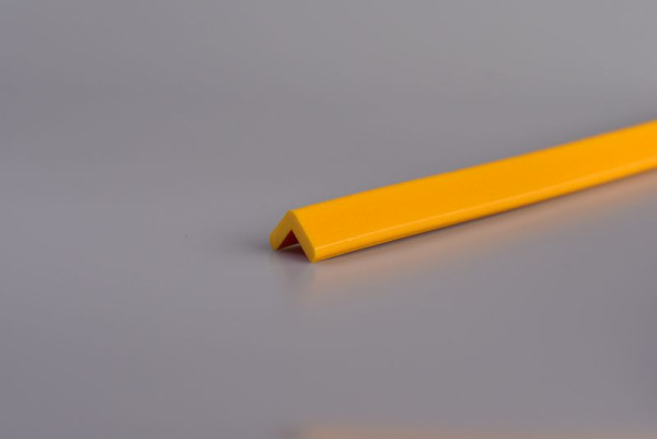 Protection d'angle Knuffi, profil d'avertissement et de protection type E, jaune, 1 mètre, PE-900202
