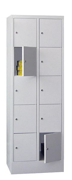 Armoire vestiaire Pavoy avec base 1850/500/600, 2l x 5h, serrure à cylindre, largeur de compartiment 300, portes lisses, 61265-253-401-735512
