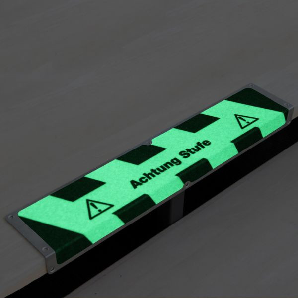 Pantalon de farine profilé de bord antidérapant en aluminium avec revêtement antidérapant m2, luminescent noir/vert "Attention step" 120x635x45mm, AKM1X3F1