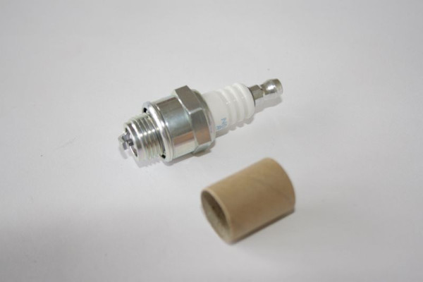 Bougie ELMAG pour moteur HONDA G 100 K1 et SUBARU EH 09, 9503140