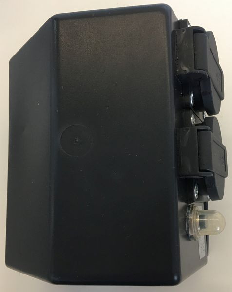 ELMAG Housse PVC complète pour alternateur R80, avec prises et disjoncteur thermique, 9503383