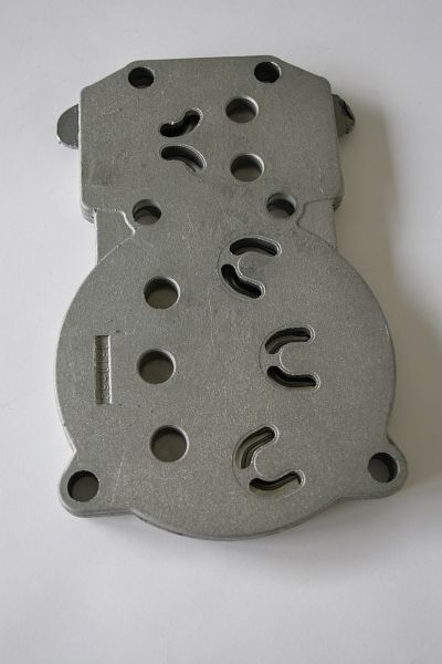 Plaque de soupape ELMAG (2 parties) pour MEISTER 700 (B5000/5900), 9100820