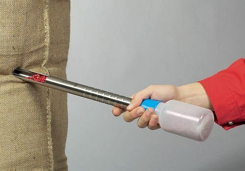 Collecteur d'échantillons DENIOS QuickPicker en V4A, profondeur 300 mm, 75 ml, avec 2 flacons 250 ml, 179-438