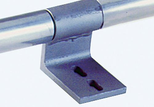 Support intermédiaire DENIOS pour la fixation de tubes en métal léger pour échelles à étagères, 257519