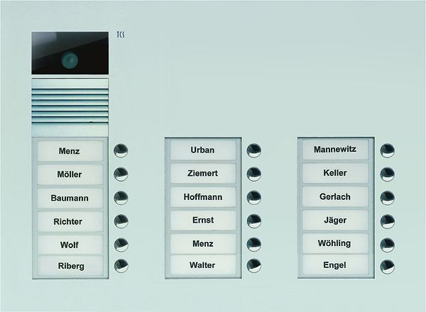 Station extérieure vidéo TCS série AVU avec 18 boutons de sonnerie (alignés à droite), 3 colonnes, UP argent, AVU16180-0010