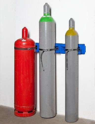 Support mural pour bouteilles de gaz DENIOS WH 3-P universel en polyéthylène (PE), pour 3 bouteilles (Ø max. 320 mm), 241-361