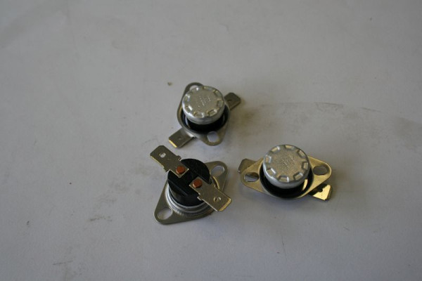 Thermostat ELMAG 100° 10A pour DIGICAR 600, 9505284