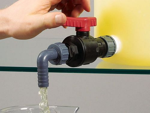 Robinet à boisseau sphérique DENIOS en PP, écrou-raccord R3/4" intérieur - avec angle de sortie, lot de 3, 309670