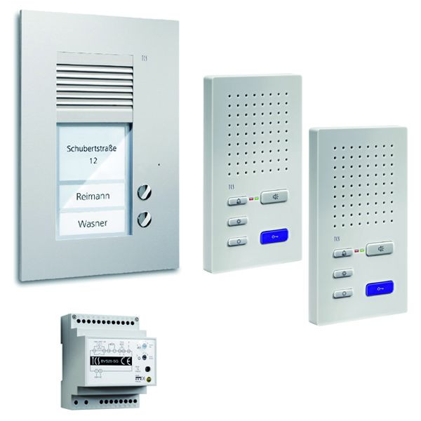 Système de commande de porte audio TCS : pack UP pour 2 unités résidentielles, avec poste extérieur PUK 2 boutons de sonnerie, 2x haut-parleur mains libres ISW3130, unité de commande BVS20, PSU2220-0000