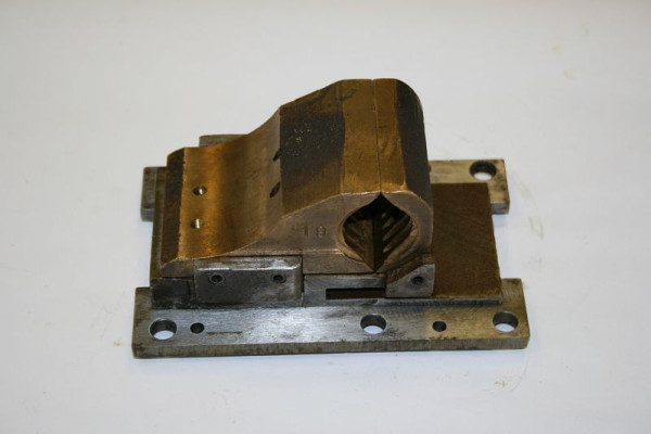 Demi-écrou ELMAG n° 4-3-27, pour Industrie 1000-2000/250, 9808267