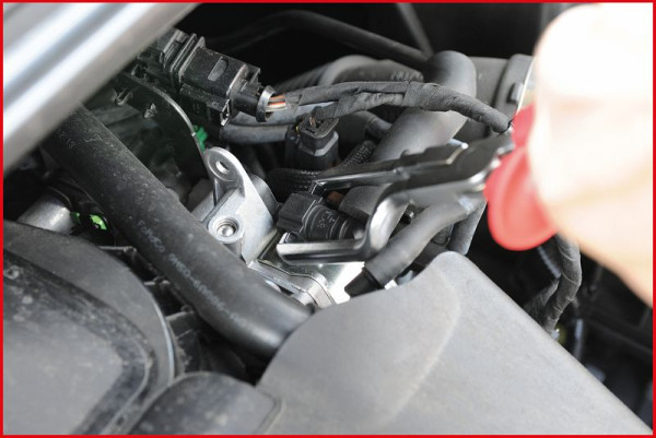 Pince pour conduite de carburant KS Tools, 115.0900