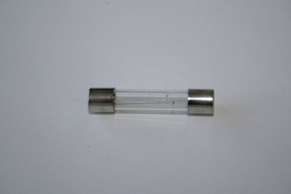 ELMAG fusible fin 'lent', 32x6,3 mm, 5,0 ampères pour START BOOSTER 1000 et START TRUCK, 9505176