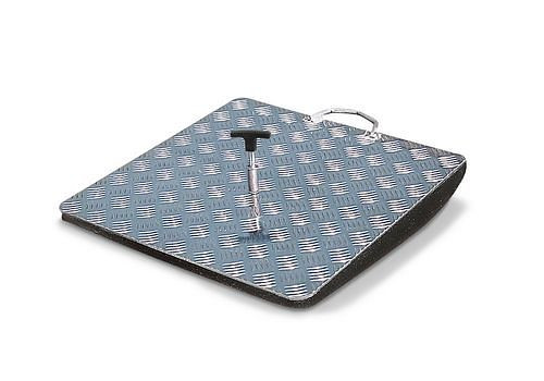 Couvercle de goulotte DENIOS en tôle de support en aluminium, verrouillable, 625 x 400 mm, 123-501
