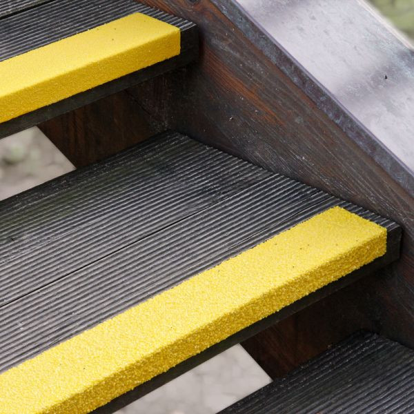 Pantalon de farine profil de bord d'escalier antidérapant GRP jaune moyen 70x2500x30mm, GTMG0702500