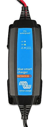 Chargeur de batterie Victron Energy Blue Smart IP65 6V/12V-1.1 + connecteur CC, 1-67-019455, BPC120134034R